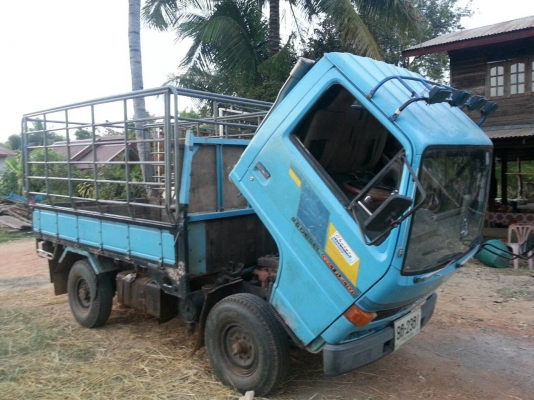 ขายถูกรถบ้านIsuzu NKR 88แรง แท้ เกียร์ยาว ปี 34 ราคา25000บาท(ต่อรองได้) 081-4043864,085-0670669