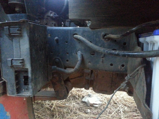 ขายถูกรถบ้านIsuzu NKR 88แรง แท้ เกียร์ยาว ปี 34 ราคา25000บาท(ต่อรองได้) 081-4043864,085-0670669