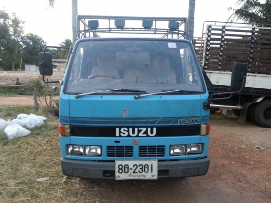 ขายถูกรถบ้านIsuzu NKR 88แรง แท้ เกียร์ยาว ปี 34 ราคา25000บาท(ต่อรองได้) 081-4043864,085-0670669