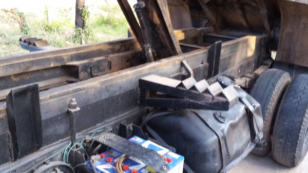 ***ขายแล้วครับขอบคุณ Truck2hand ขาย6ล้อดั้มดิน5คิว HINO FC-165 ประกอบ ปี39 HINO FC141A WO6E-165HP เครื่อง 6สูบ-165แรง เครื่องดี แรงดี ยังแน่น เกียร์ยาว เข้าง่าย ไม่หลุด ช่วงล่างFหลัง คานหน้าเดิม6น็อต คัสซีดี เก็บงานมาบ้างแล้ว กระบะดั้มเหล็ก5ตัน3.60ม.ยิงหน ***ขายแล้วครับขอบคุณ Truck2hand ขาย6ล้อดั้มดิน5คิว HINO FC-165 ประกอบ ปี39 HINO FC141A WO6E-165HP เครื่อง 6สูบ-165แรง เครื่องดี แรงดี ยังแน่น เกียร์ยาว เข้าง่าย ไม่หลุด ช่วงล่างFหลัง คานหน้าเดิม6น็อต คัสซีดี เก็บงานมาบ้างแล้ว กระบะดั้มเหล็ก5ตัน3.60ม.ยิงหน