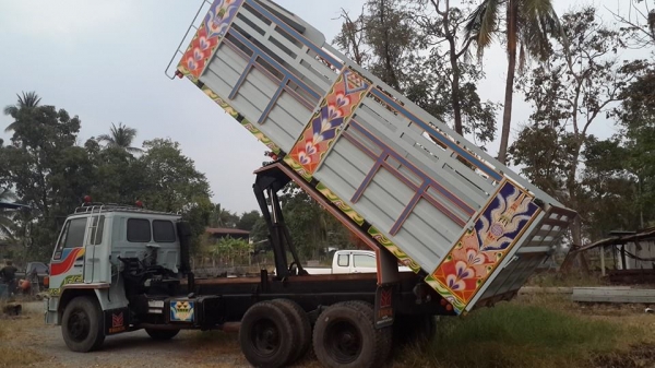 ขาย10ล้อดัมพ์2เพลา อีซูซุ ROCKY260 แรง สโลว์กลาง แชชซีดี เครื่องดี 2เพลาใหญ่ สภาพพร้อมลุยงาน กระบะสวย พ.เพาเวอร์ เบรคทิ๊ฟฟี่ ยางดี