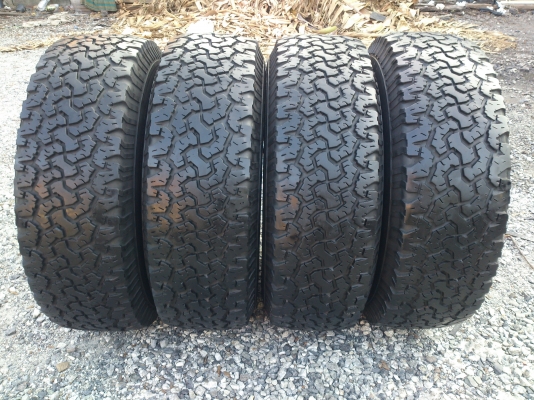 ขายยาง BF ALL-Terrain T/A ขนาด30x9.5R15  ปี08 สวยๆ(ไม่มีปะ) จำนวน 4 เส้น