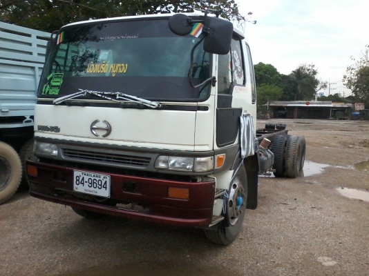 ขายด่วนครับ หัวคัสซี HINO 1J 220 CC. 1เพลาครับ ยาว 7.20 M. รถสวยครับ พร้อมใช้งานเลยครับ ทบ.แจ้ง 79 นะครับ