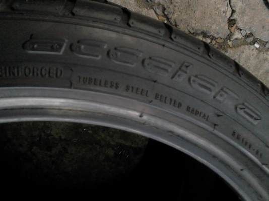 265/35R18 acceiera PHI ปี 2013 มี 2 เส้น TEL.081-427-3941 265/35R18 acceiera PHI ปี 2013 มี 2 เส้น TEL.081-427-3941