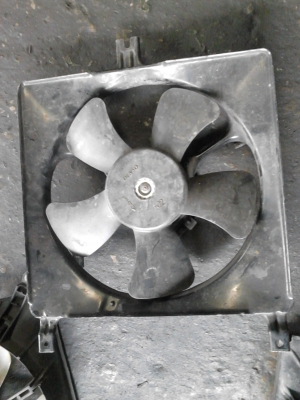 พัดลมระบายความร้อน หม้อน้ำรถยนต์ TEL.081-427-3941 พัดลมระบายความร้อน หม้อน้ำรถยนต์ TEL.081-427-3941