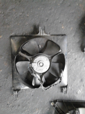 พัดลมระบายความร้อน หม้อน้ำรถยนต์ TEL.081-427-3941 พัดลมระบายความร้อน หม้อน้ำรถยนต์ TEL.081-427-3941