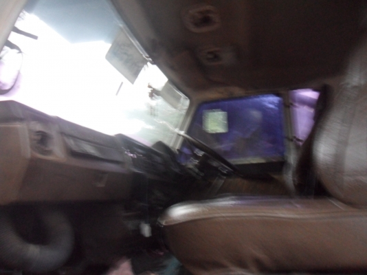 ขายด่วนๆครับรถ 2 เพลา  ISUZU จัมโบ้200 ราคาต่อรองได้ติดต่อช่างหมึก 087-5262494 หรือ 094-7452226