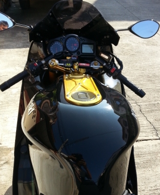 ขาย KAWASAKI ZX12r 2005 ทะเบียนแท้ สภาพสวย กริ๊ป แต่งเต็มทั้งคัน ราคา 220000- ขาย KAWASAKI ZX12r 2005 ทะเบียนแท้ สภาพสวย กริ๊ป แต่งเต็มทั้งคัน ราคา 220000-