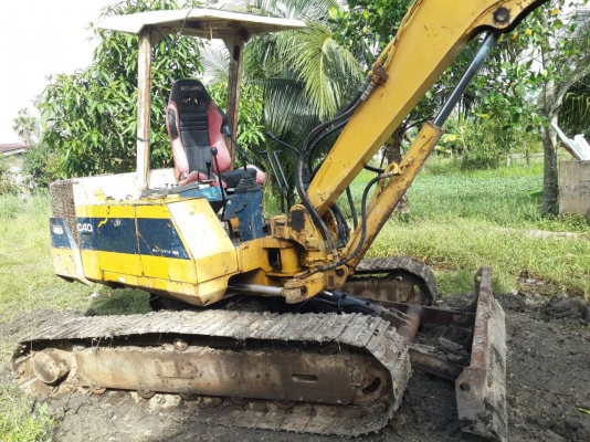 PC40-6 รถดี สีไม่สวย..รถทำงานอยู่ เครื่องดี ปั้มแรง ช่วงล่างดี...(ปั้มใหม่)