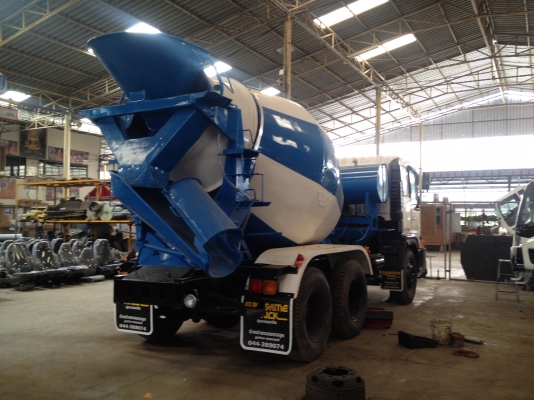 ขายรถโม่ปูน 5 คิว HINO PROFIA เครื่อง K13D 260 แรงม้า ตัวเกียร์ปั่นติดอยู่กับเครื่อง กำลังเก็บงานใหม่หมดทั้งคัน รถสวยพร้อมรับประกัน มีคันเดียว สนใจรีบเลย ค่ะ