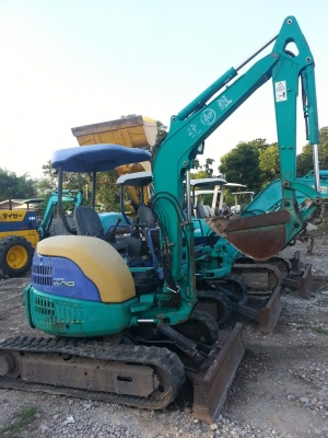 รถขุด KOMATSU PC 30 MR นำเข้าจากญี่ปุ่นแท้ 1000\% สวยเดิม ขายถูก 090-986-2521
