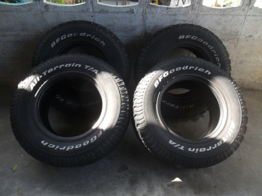 ยาง BFGoodrich 265/70R16 สวยๆ 4 เส้น ราคา 2700 บาท