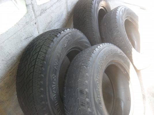 ยาง YOKOHAMA 245/70R16ปี10 สวยๆ 4 เส้น ราคา 2800 บาท