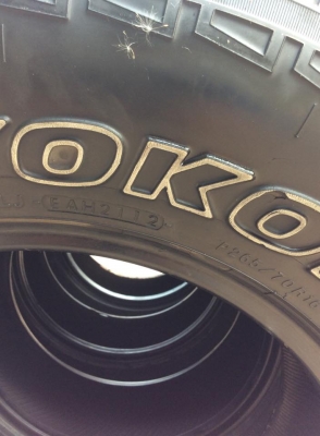 ยาง YOKOHAMA GOLANDAR 265-70-16 ปี12 ดอกเต็ม ถูกๆ 1ชุดครับ