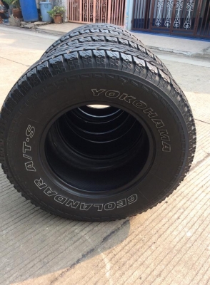 ยาง YOKOHAMA GOLANDAR 265-70-16 ปี12 ดอกเต็ม ถูกๆ 1ชุดครับ