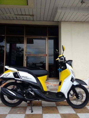 Yamaha Fino FI ปี 2557 รถ 10 เดือน สวยนางฟ้ามากๆ ลาย Sport ขายอย่างถูก Yamaha Fino FI ปี 2557 รถ 10 เดือน สวยนางฟ้ามากๆ ลาย Sport ขายอย่างถูก