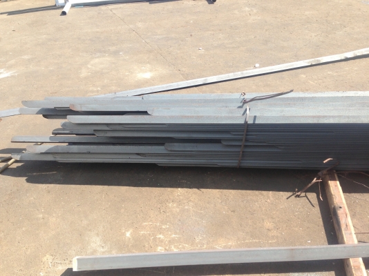 ขายหางเหล็กฉากเกรดบี มีสั้นมียาว ขายเลหลังเลยครับถูกๆ