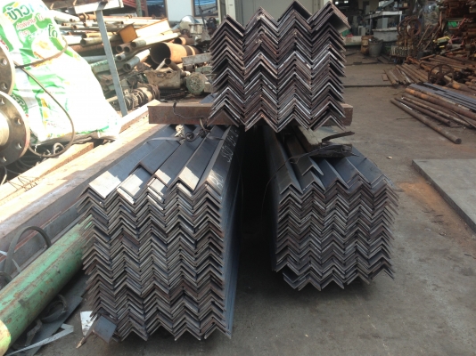 ขายหางเหล็กฉากเกรดบี มีสั้นมียาว ขายเลหลังเลยครับถูกๆ