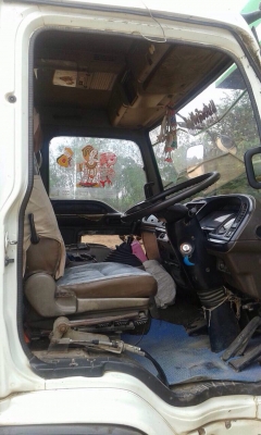 ISUZU DECA 195 HP 6HE1 หกล้อดั๊มพ์ กระบะดั๊มพ์เหล็ก 6 ตันความยาว 3.60 เมตรสภาพสวย เครื่องแน่นดีแรงดี ภายในเก๋งคอนโซลสวยครบ แอร์เย็น พวงมาลัยเพาเวอร์ ระบบเบรคทริ๊ปฟี้ครบครัน ช่วงล่างคัชซีสวยเดิมๆ ยาง 8.25 ขอบ 16 สภาพดี 70\% พร้อมบรรทุกพร้อมใช้งาน เอกสารทะเบ ISUZU DECA 195 HP 6HE1 หกล้อดั๊มพ์ กระบะดั๊มพ์เหล็ก 6 ตันความยาว 3.60 เมตรสภาพสวย เครื่องแน่นดีแรงดี ภายในเก๋งคอนโซลสวยครบ แอร์เย็น พวงมาลัยเพาเวอร์ ระบบเบรคทริ๊ปฟี้ครบครัน ช่วงล่างคัชซีสวยเดิมๆ ยาง 8.25 ขอบ 16 สภาพดี 70\% พร้อมบรรทุกพร้อมใช้งาน เอกสารทะเบ