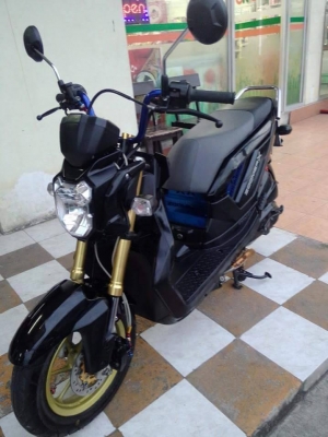 Honda Zoomer X ปี 2556 ตัว TOP คอมบายเบรค รุ่นใหม่ล่าสุด รถสวยเท่ห์สุดๆ ขายอย่างถูก Honda Zoomer X ปี 2556 ตัว TOP คอมบายเบรค รุ่นใหม่ล่าสุด รถสวยเท่ห์สุดๆ ขายอย่างถูก