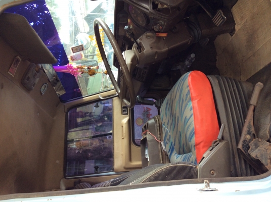 ขาย6ล้อดั้ม hino FD171