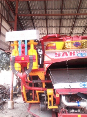 รถเกี่ยวข้าวสภาพพร้อมใช้งาน 560,000 ราคาต่อรองได้