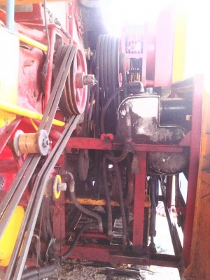 รถเกี่ยวข้าวสภาพพร้อมใช้งาน 560,000 ราคาต่อรองได้