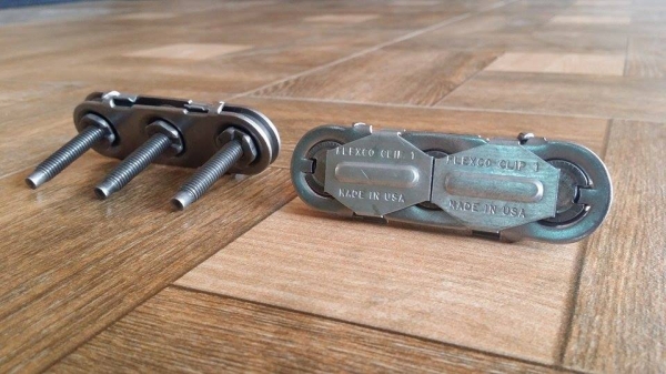 ชุดซ่อมแทรคยาง  ใช้สำหรับซ่อมแซมแทรคยางที่ฉีกขาด ช่วยยืดอายุการใช้งานของแทรคยาง ราคาไม่แพง ใช้ซ่อมแซมง่าย ไม่ยุ่งยาก