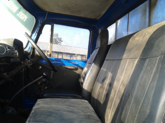 ต้องการขายรถ 6 ล้อดั้มเครื่องยนต์6สูบ 165แรงม้า