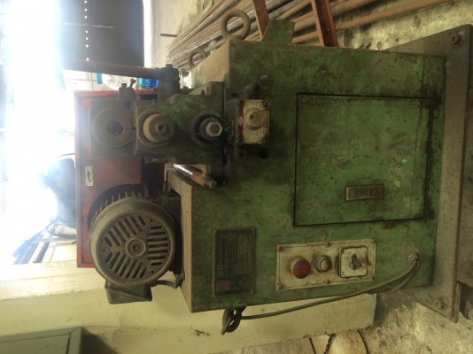 เครื่องลบเหลี่ยมแป๊ปใต้หวัน