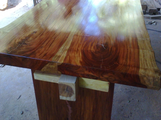 โต๊ะไม้ปรดู่