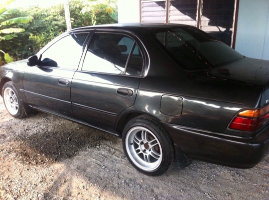 ขาย 3ห่วง ปี93 เกียร์ออโต เดิมๆๆไม่มีชนหนัก ไม่ติดแก็สน้ำมันล้วนๆ 75,000บาท 0855155980