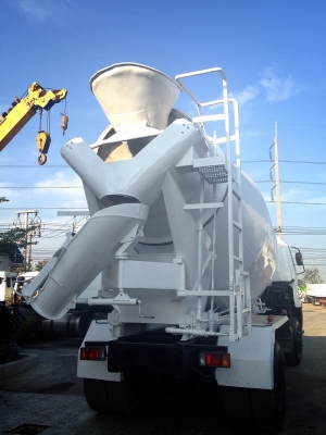 ขายรถโม่ปูน 6 คิว ราคาต่อรองได้