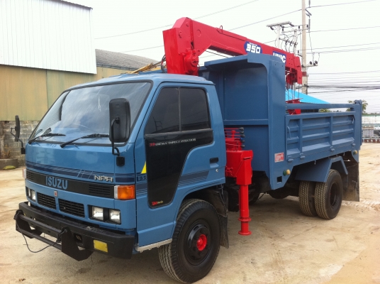 ISUZU NPR ช่วงล่าง F ยางเต็ม ดั้ม-เทรน Unic 3.5 ตัน ท้อง V เครื่อง 4BD1 -115 แรงม้า พวงมาลัยพาวเวอร์ ช่วงล่าง F คัสซีสวย ทะเบียนพร้อมโอน