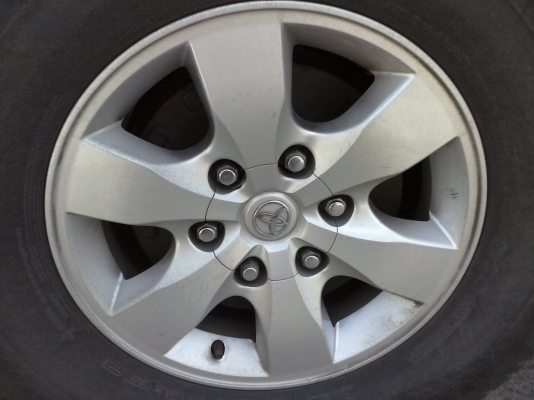 ขายแม็ก ขอบ 16" 6 รู