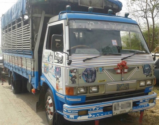 ***ขายแล้วครับขอบคุณ Truck2hand ขาย6ล้อ ราคาเบาๆ HINO FB-120 ซุปเปอร์เสี่ย ห้างแท้ ปี38 เกียร์สั้น FB2WGKA WO4D-120HP เครื่องเดิม เกียร์เดิม เครื่อง แน่น แรงดี เกีร์ดีเข้าง่าย ไม่หลุด ช่วงล่างเดิมๆ คัสซีดี สวย ไม่ปะไม่ดาม กระบะพื้นไม้คอกเหล็กยาว5.0ม.สภาพด ***ขายแล้วครับขอบคุณ Truck2hand ขาย6ล้อ ราคาเบาๆ HINO FB-120 ซุปเปอร์เสี่ย ห้างแท้ ปี38 เกียร์สั้น FB2WGKA WO4D-120HP เครื่องเดิม เกียร์เดิม เครื่อง แน่น แรงดี เกีร์ดีเข้าง่าย ไม่หลุด ช่วงล่างเดิมๆ คัสซีดี สวย ไม่ปะไม่ดาม กระบะพื้นไม้คอกเหล็กยาว5.0ม.สภาพด