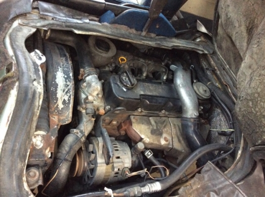 ขายรถตู้นิสสัน เออแวน เครื่อง TD27 เกียร์ธรรมดา เพาเวอร์ ภายในเบาะหนังเบาะหลังสามแถวครบ แอร์หน้า-แอร์ราวหลัง วิทยุCD สีมีริ้วรอยบ้าง แม็ก15&quot; ยางดี เครื่องแน่นนิ่มมาก รถขับดีเลยครับ ภาษีต่อ58เรียบร้อย รถพร้อมใช้ครับ