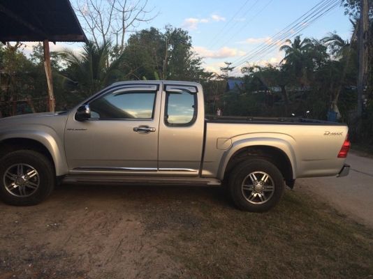 ขายรถกระบะ DMAX Super titanium สภาพสวย ราคาถูก ใช้เองครับ