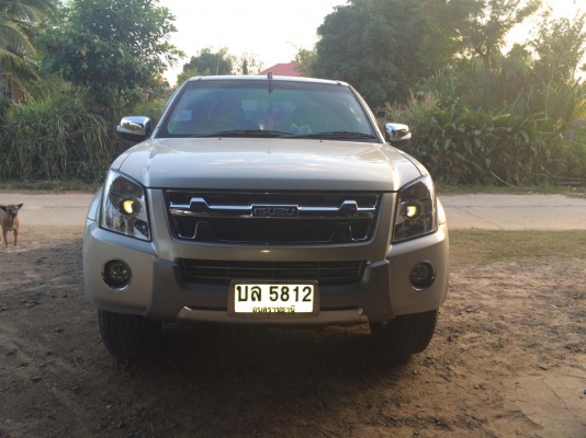 ขายรถกระบะ DMAX Super titanium สภาพสวย ราคาถูก ใช้เองครับ