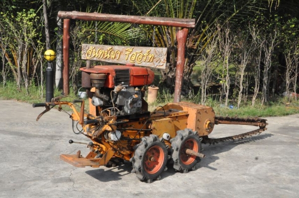 ขายรถขุด ลอก ร่อง YANMAR FXC-330สภาพสวยเดิมจากญี่ปุ่น ยังไม่เคยใช้ในไทย 48,000เท่านั้น!!