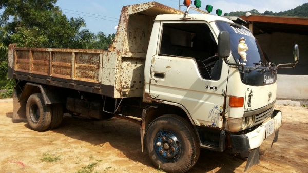 ขายรถบรรทุก 6 ล้อดัมพ์ TOYOTA BU 211 เครื่อง 14B 115 แรงม้า ราคา 270000