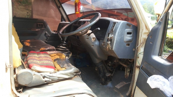 ขายรถบรรทุก 6 ล้อดัมพ์ TOYOTA BU 211 เครื่อง 14B 115 แรงม้า ราคา 270000