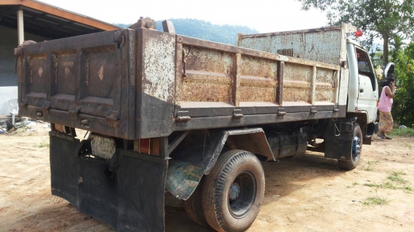 ขายรถบรรทุก 6 ล้อดัมพ์ TOYOTA BU 211 เครื่อง 14B 115 แรงม้า ราคา 270000
