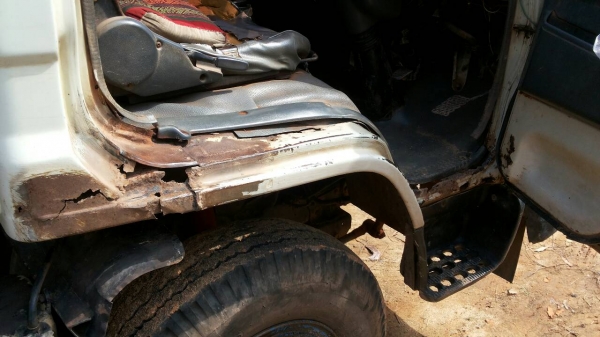 ขายรถบรรทุก 6 ล้อดัมพ์ TOYOTA BU 211 เครื่อง 14B 115 แรงม้า ราคา 270000