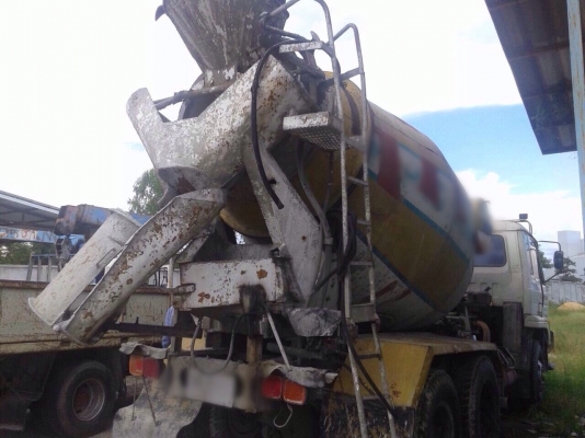 ขายรถสิบล้อโม่ปูน NISSAN CW430 เครื่อง 290 turbo โม่ 6.50 คิว