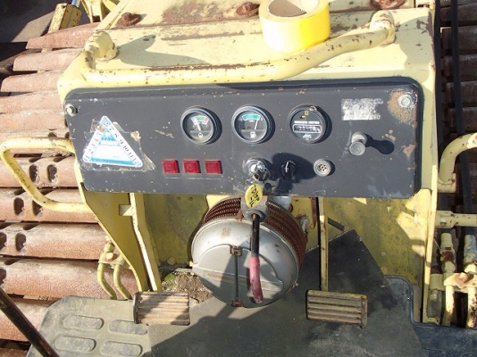 ถึงไทยแล้วจ้า รถดัน Komatsu D20PLL รุ่น 7 นำเข้าจากญี่ปุ่นแท้ๆ แทรคกว้าง 1.05เมตร สวยเดิมๆ 086-303-9797