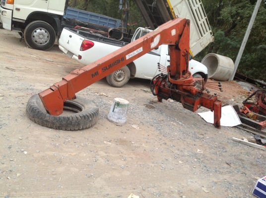 เครนติดหลังรถบรรทุก  2.20ton เก่านอกแท้ ๆ