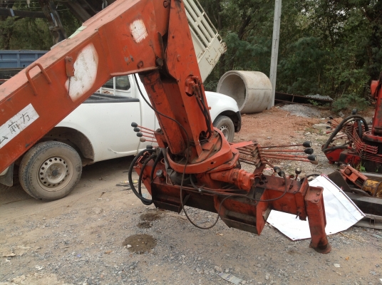 เครนติดหลังรถบรรทุก  2.20ton เก่านอกแท้ ๆ