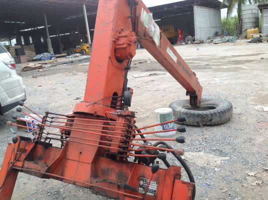 เครนติดหลังรถบรรทุก  2.20ton เก่านอกแท้ ๆ