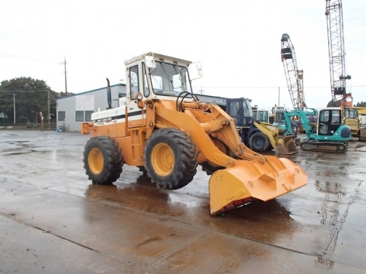 ถึงไทยแล้วครับ รถตัก KOMATSU 510 กรองคู่  เดิมๆ จากญี่ปุ่น 090-986-2521 อ๊อบ